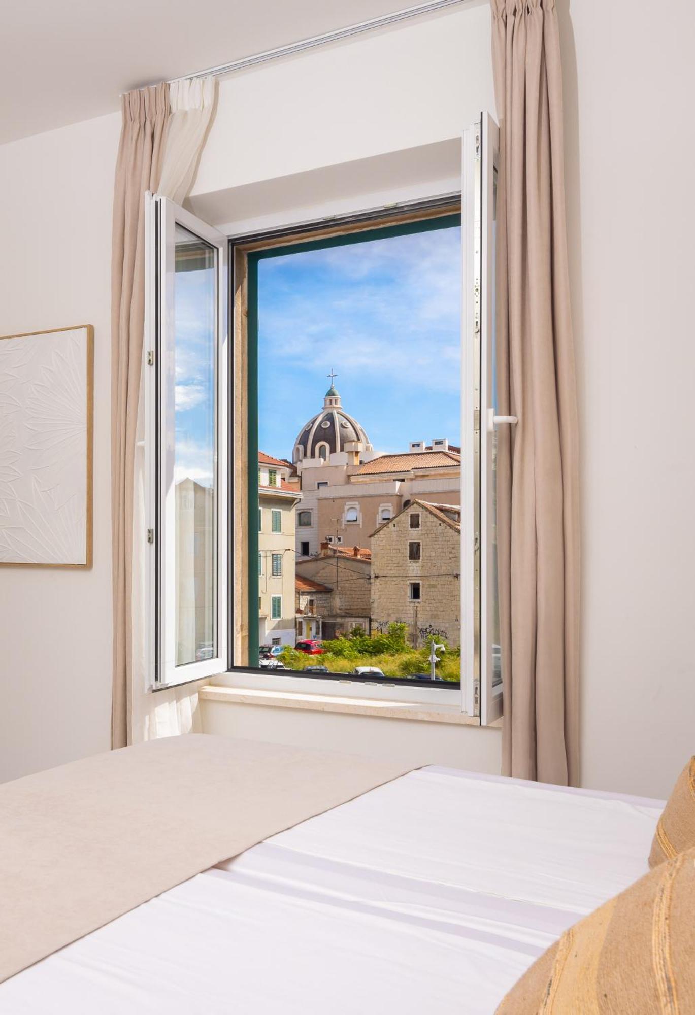 48 Rooms Split Exterior foto